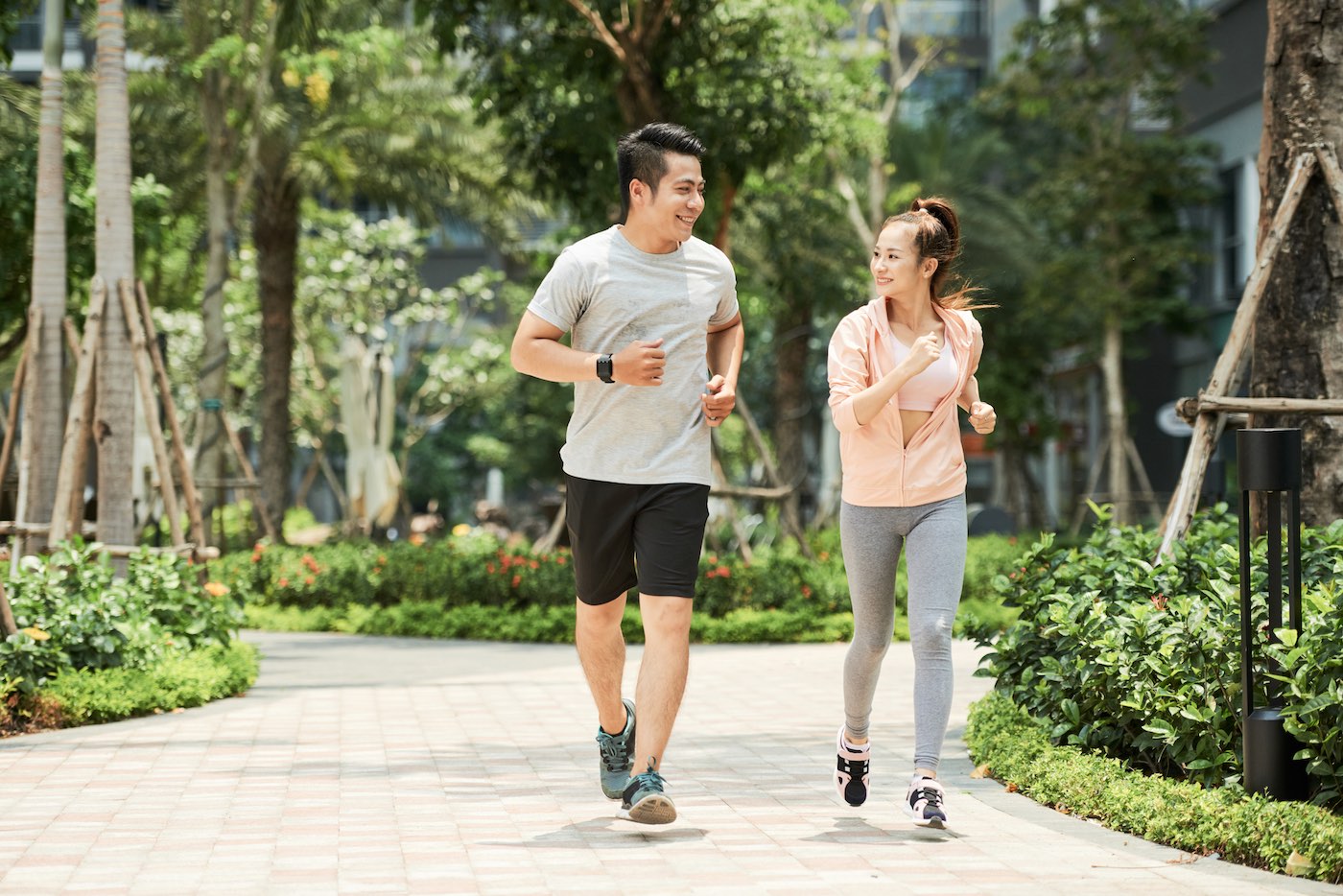 Cô chú, anh chị nên tập thói quen tập thể dục thể thao